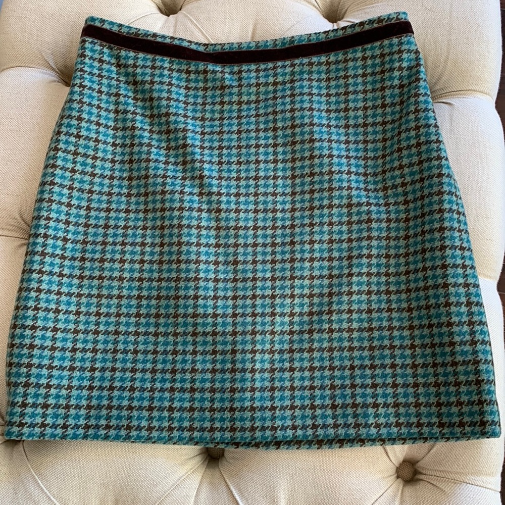 Banana Republic Wool Pencil/Mini Skirt - New with Tag!